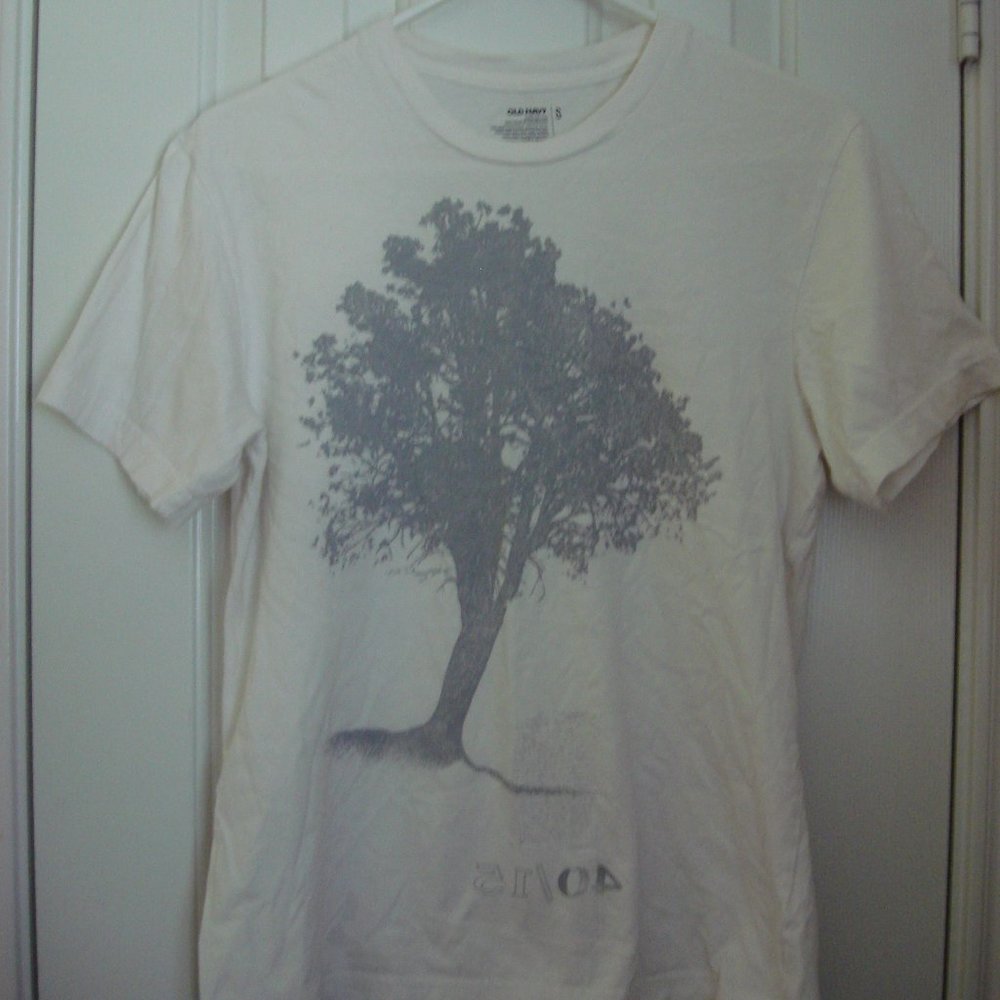 Old Navy Graphic Tee